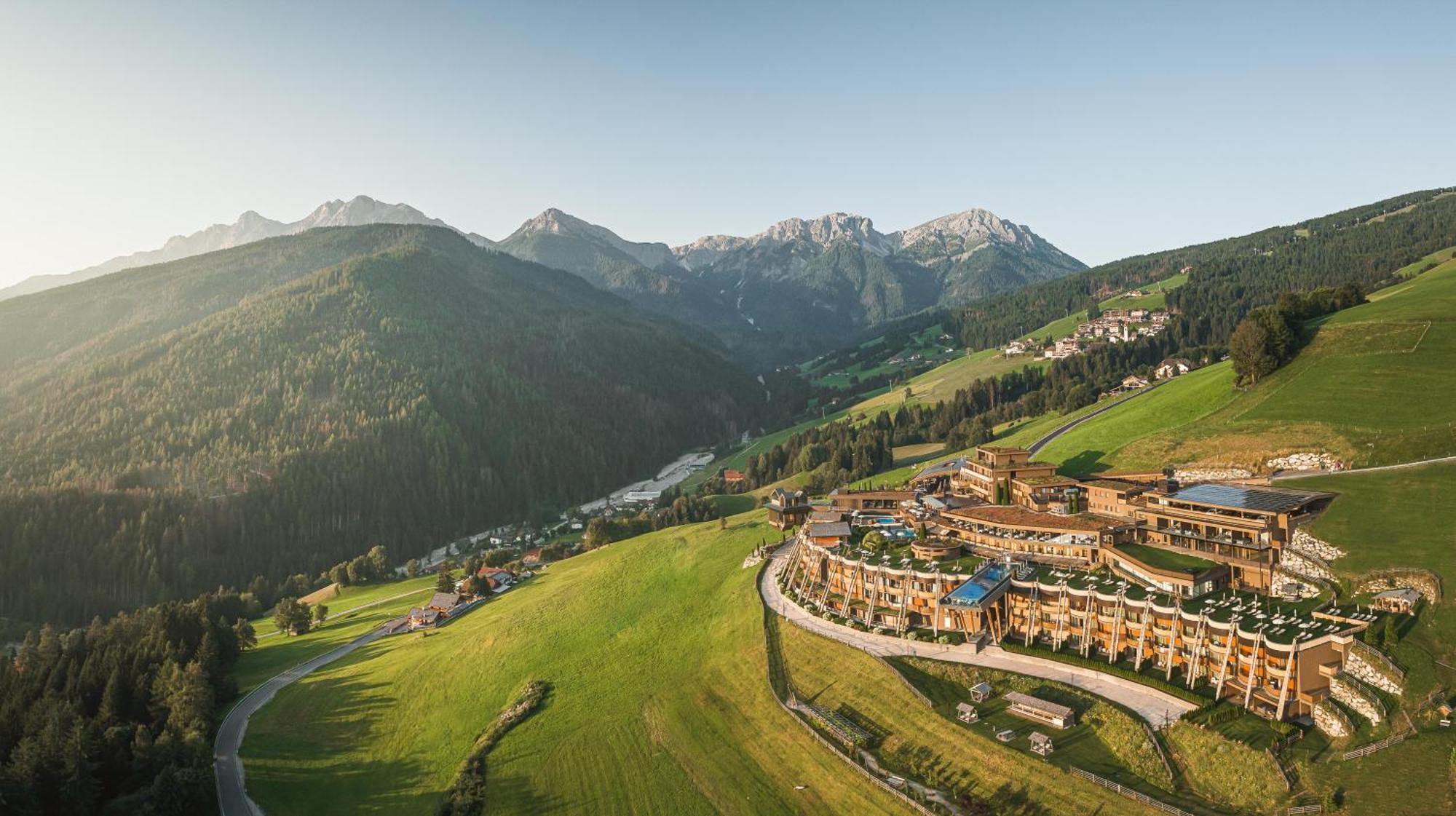 Alpin Panorama Hotel Hubertus Olang Buitenkant foto